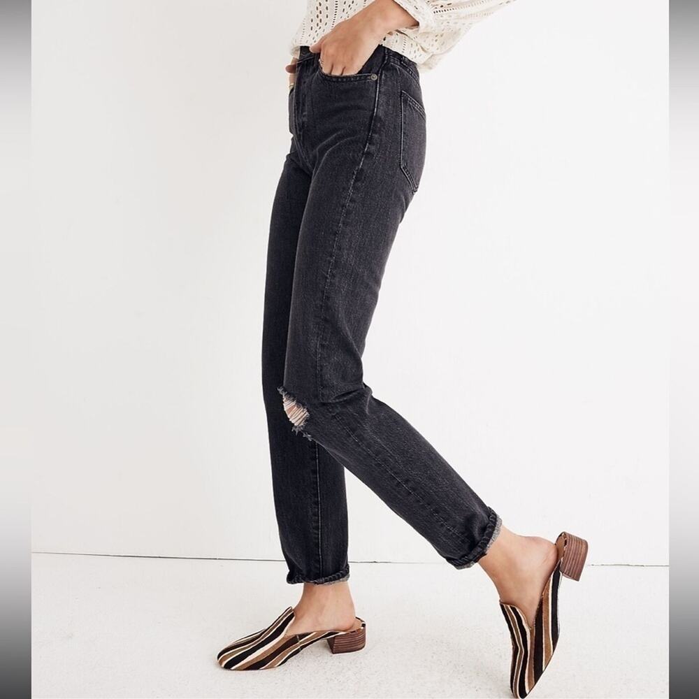 The Perfect Vintage Jean in Roxstone Wash: Knee-Rip Edition - Picture 4 of 10